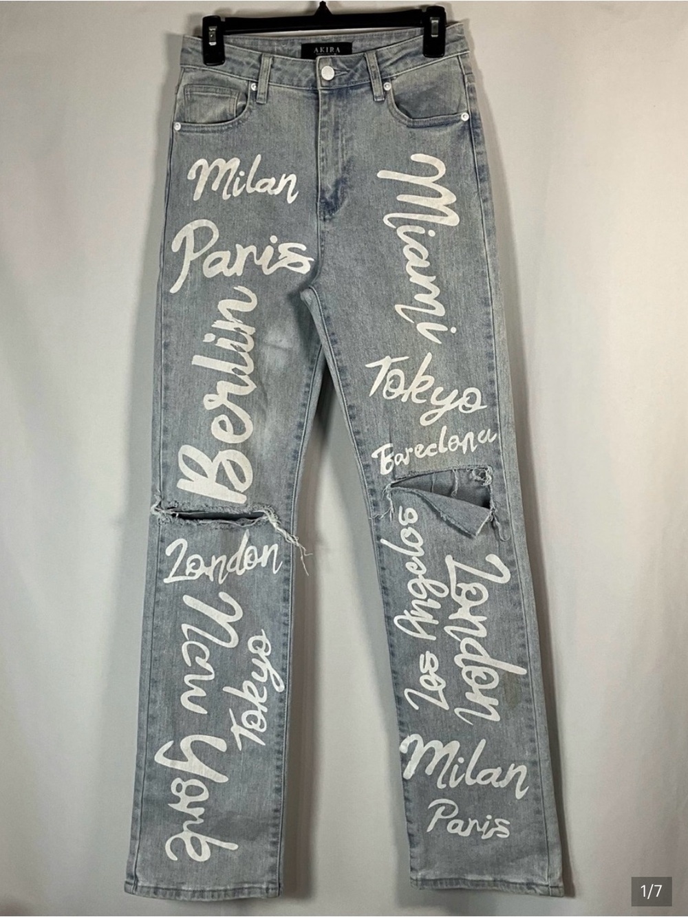 AKIRA City Graphics Size 7 (W27) Jeans Straight Leg Distressed Light Wash - Picture 8 of 8